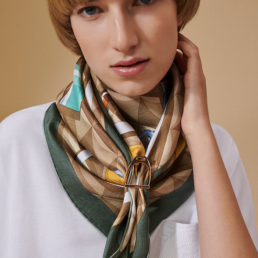40784 ETRO スカーフ Fiori e Colori 90cm×90cm 小物